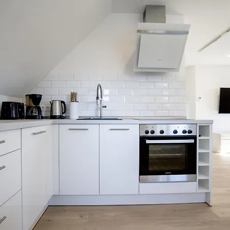 Sonnenglueck - Helle Und Moderne Am